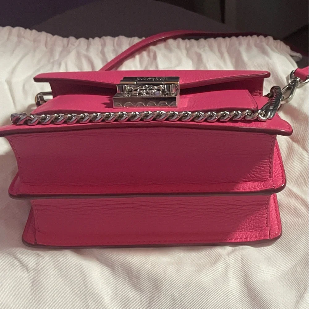 MCM Calfskin Patricia Crossbody Bag Silver Chain Sugar Pink! Limited Edition! - Picture 5 of 15